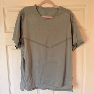 Nike Men's Short Sleeve Running Shirt